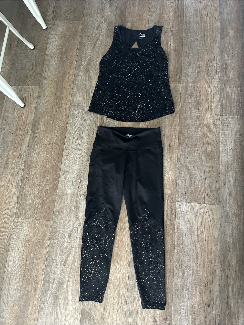 Old navy active wear 2 piece set size medium